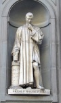Niccolo Machiavelli Statue at the Uffizi